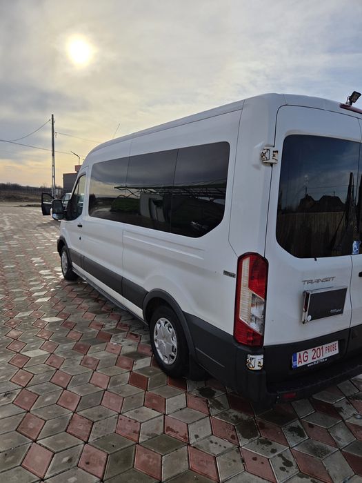 Ford Transit 9 locuri