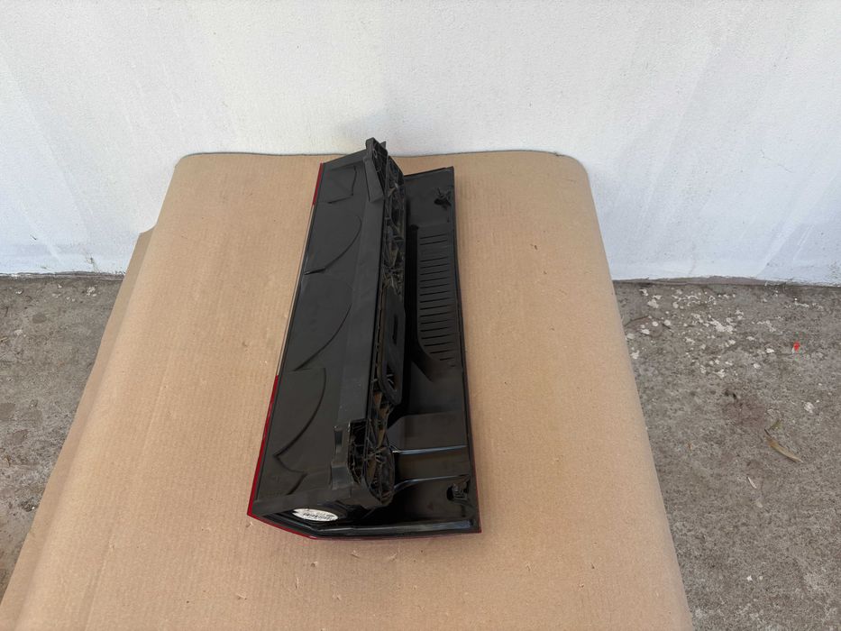 Stop stanga Mercedes Sprinter dupa 2018 original cod A9108200000