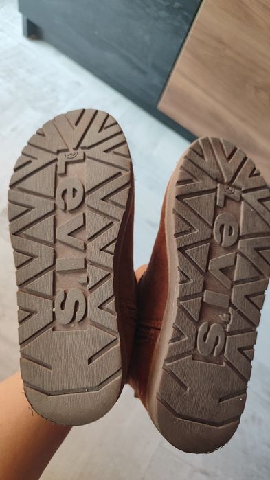 Детски пухени ботушки на Levis