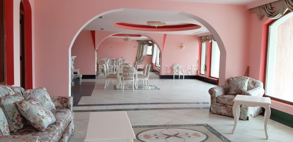 Продава се Хотел в к.к. Св.Св. Константин и Елена - 1500 кв.м за 2334 €/кв.м - Снимка #4