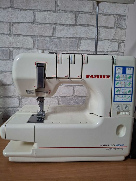 Плоскошовная машина продаётся плоскошовная швейная машина FAMILY 8000W