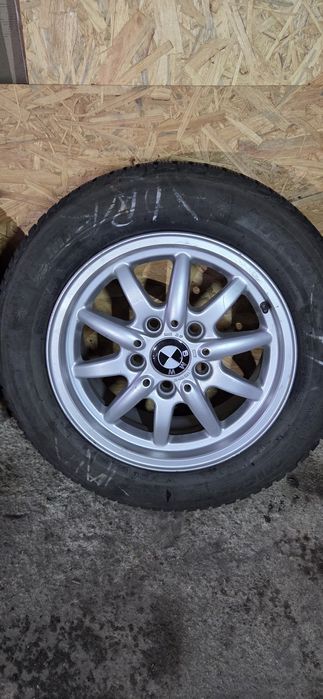 BMW E36 кабрио джанти със зимни гуми  195/65/15. 7J×15  ET47  5×120
