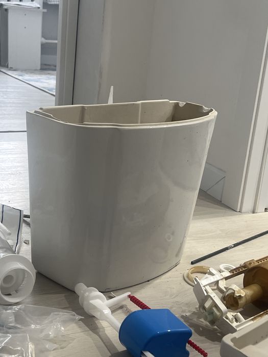 Срочно продам унитаз