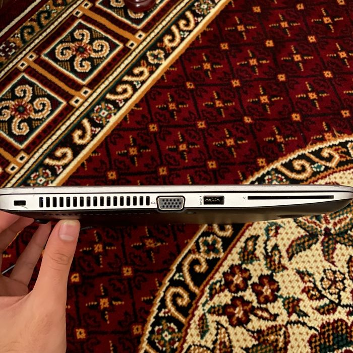 ноутбук hp в хорошем состоянии