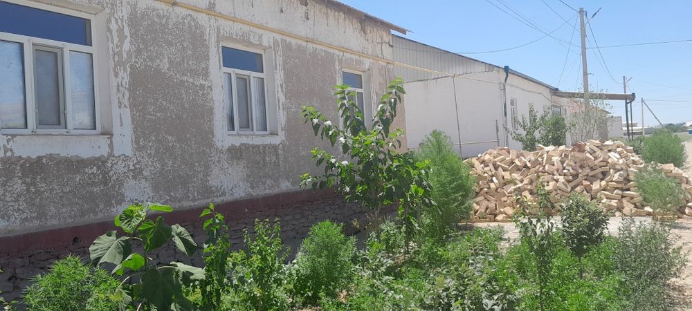 Кос кол 4 Нурлы бостан кошесинде 6 соток 4 болмели жай сатылады