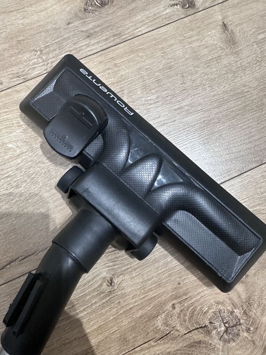 Aspirator Rowenta Compact Power Cyclonic fara sac