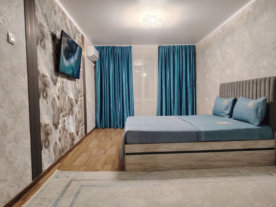 Часы и сутки 2000 wi-fi,смарт ТВ,Казииту,ж.д вокзал,Школьник