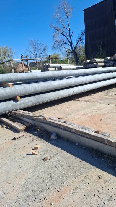 Бетонни стълбове