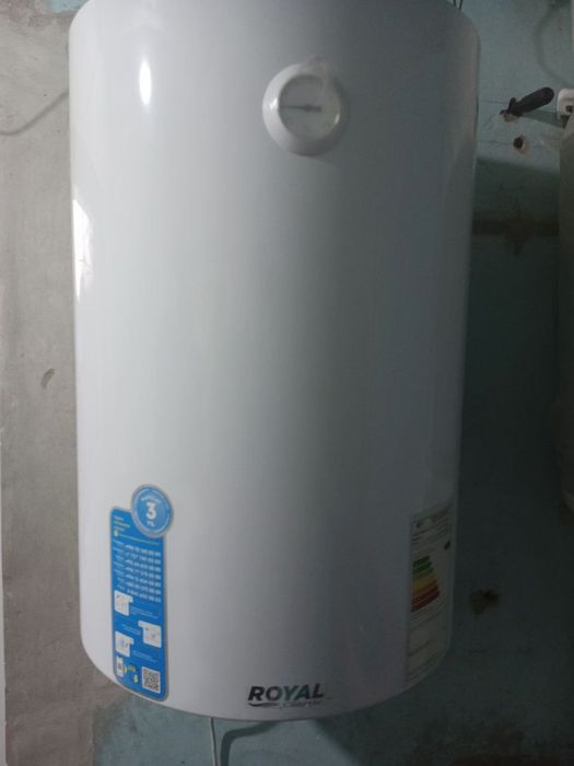 Ariston sotiladi 80L