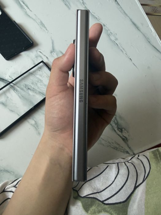 Samsung galaxy z fold 6