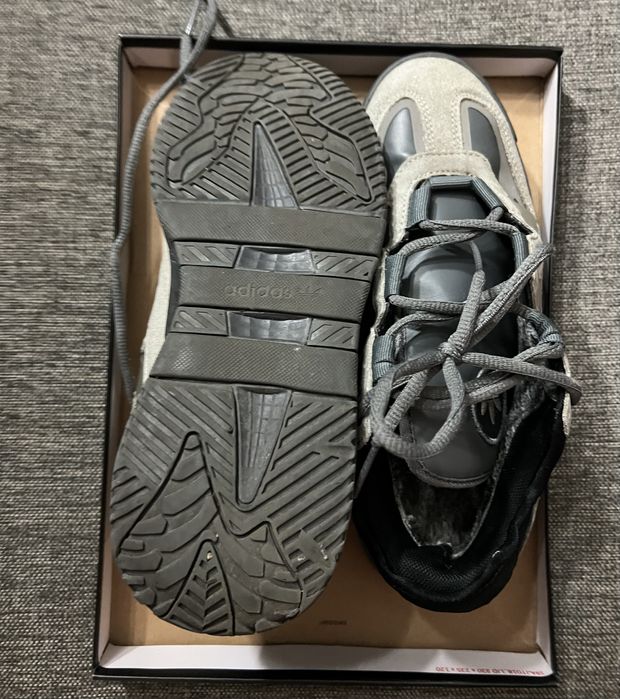 Продаи кроссовки Adidas