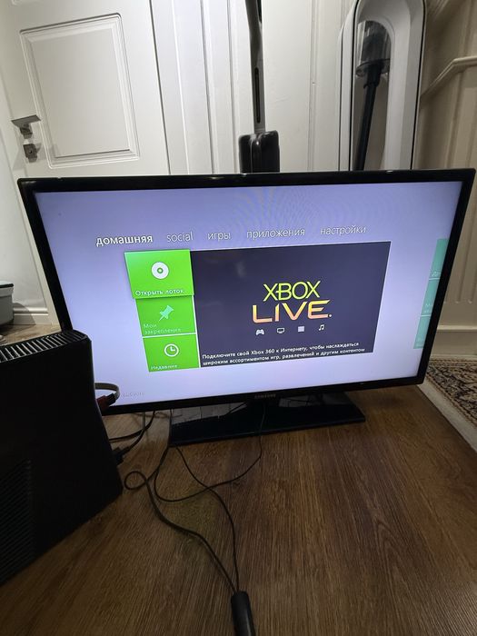 Xbox 360 в хорошем состояние