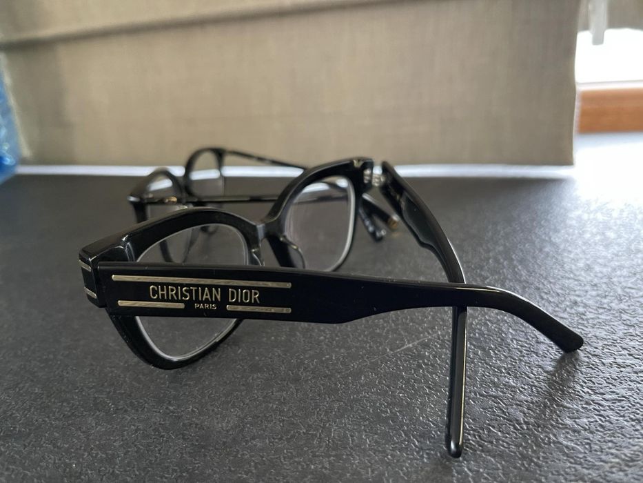 Продавам диоптрични очила рамки Dior