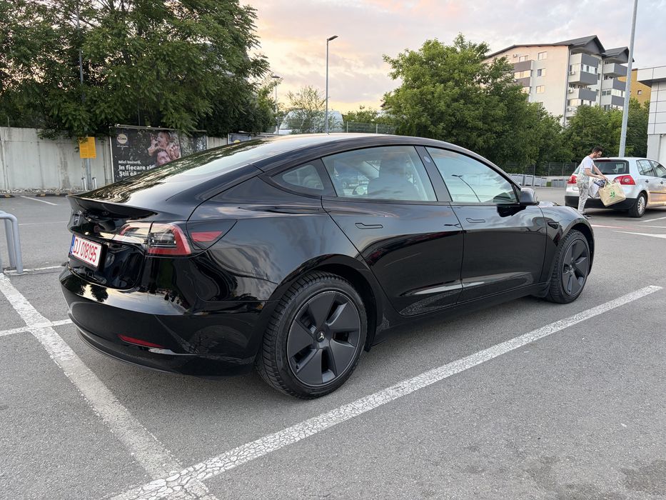 Tesla Model 3 RWD Enhanced Autopilot