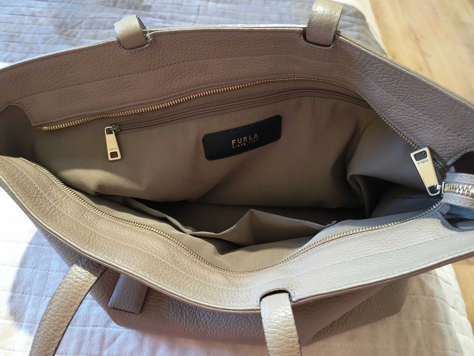 Дамска чанта FURLA естествена кожа