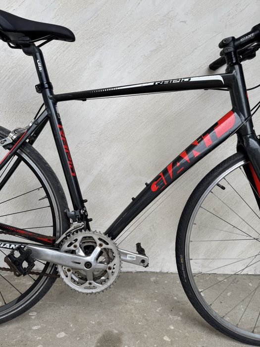 Bicicleta  de oraș/Cursiera  Giant Rapid 3