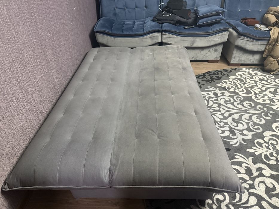 Продается Диван раскладной темно серый б/у раскладной