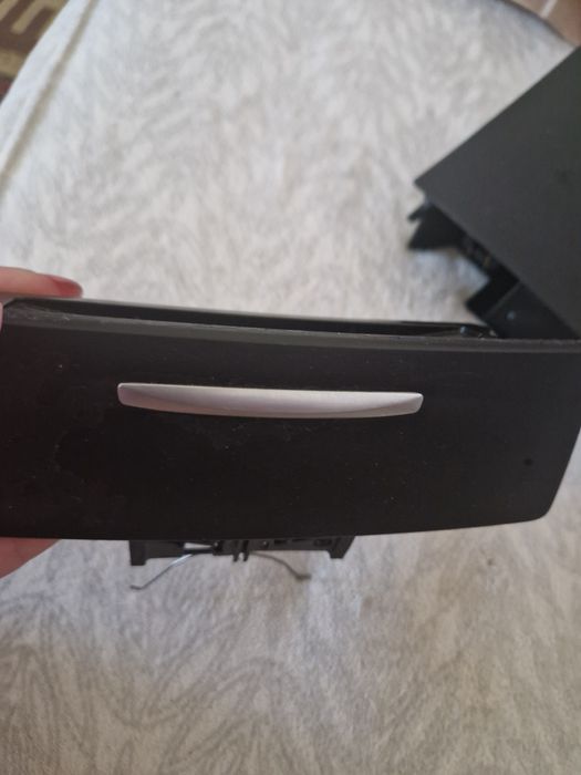 Parfumuri fresh și dulci + Scrumiere auto Bmw e90, e91