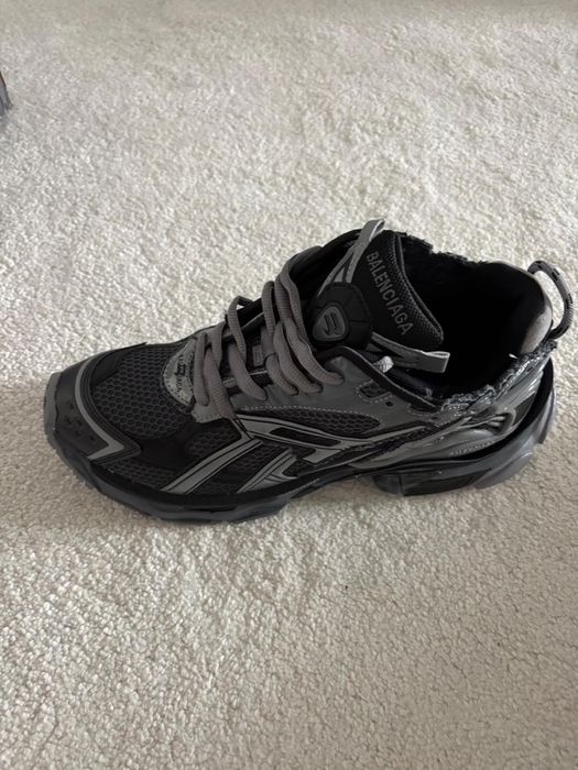 balenciaga runner