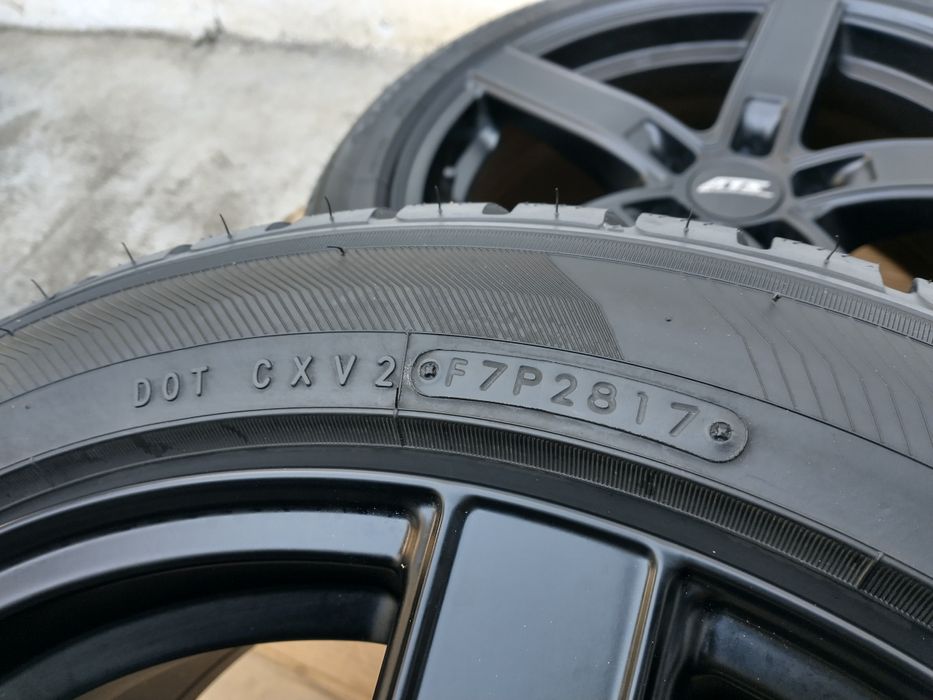 Cauciucuri Anvelope de iarnă 215 50 R18 M+S Toyo Japan 7 mm