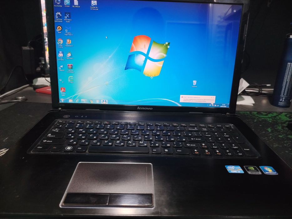 Lenova Notebook sotiladi