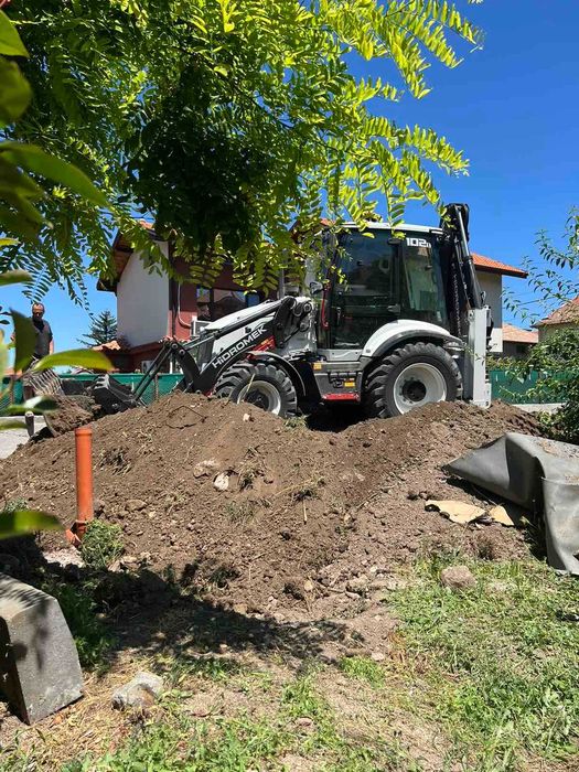 Услуги с комбиниран багер и самосвал