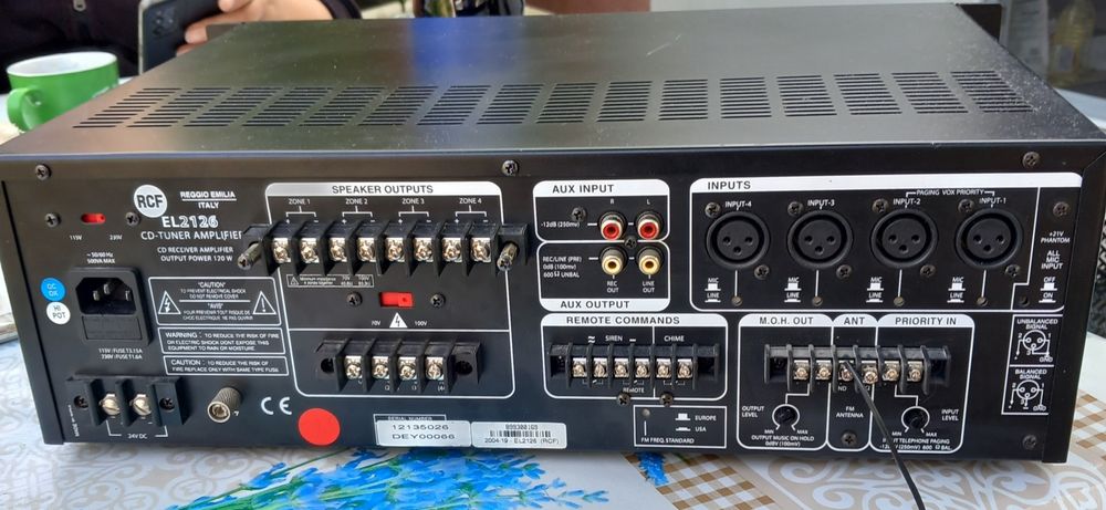 Vand amplificator de linie rcf el2126 cd tuner