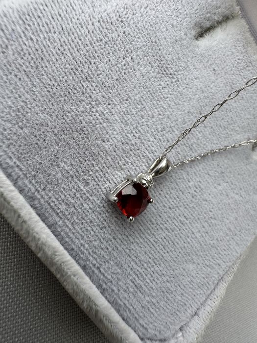 Pandantiv si lant din aur