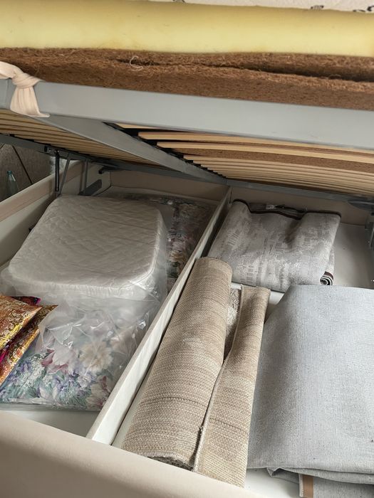 Продаётся кровать размером 180*200см