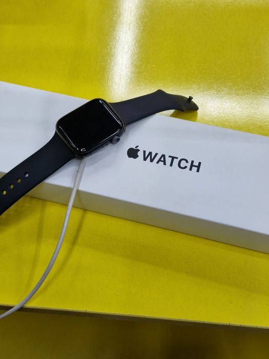 Apple watch se Срочно !!!