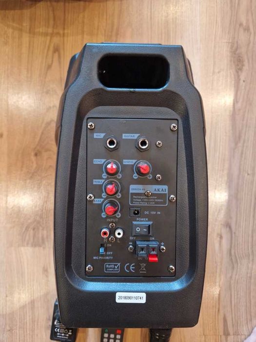 Преносима aктивна тонколона Akai SS022A-X6