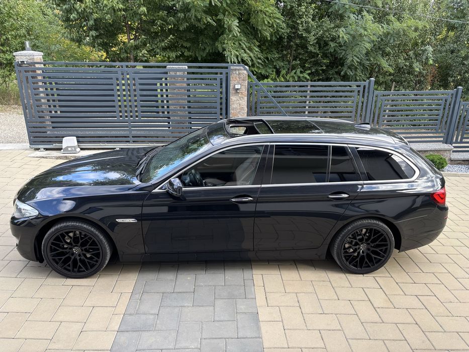 BMW F11 2012 520D Impecabil