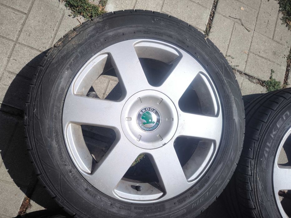 Оригинални алуминиеви джанти 16 цола, 5х112 с гуми