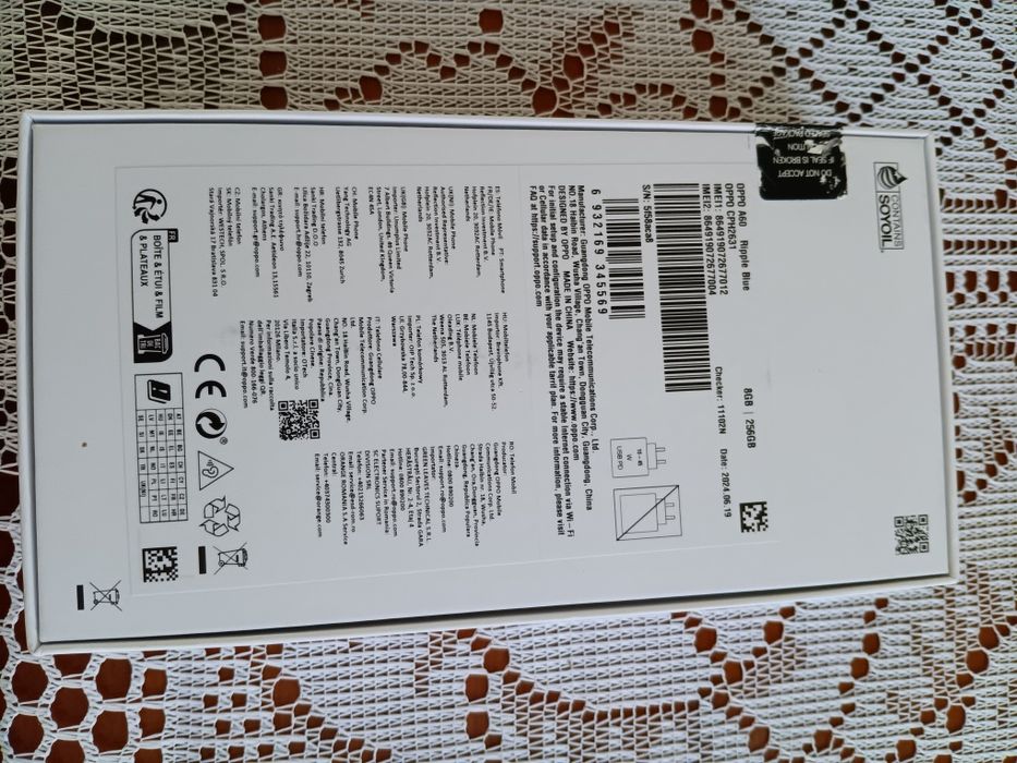Oppo a60 8 256 albastru