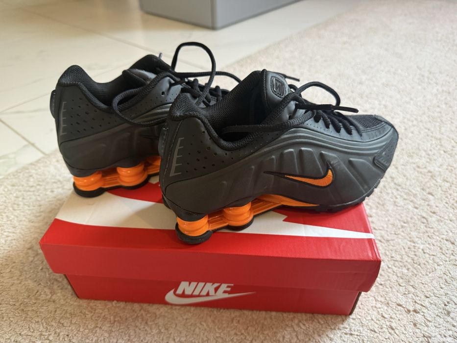 Маратонки Nike shox