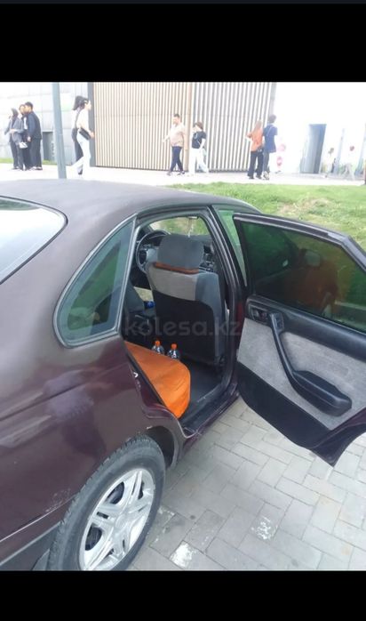 Toyota carina e 1993