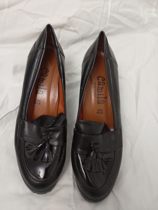 Pantofi de lac cu toc