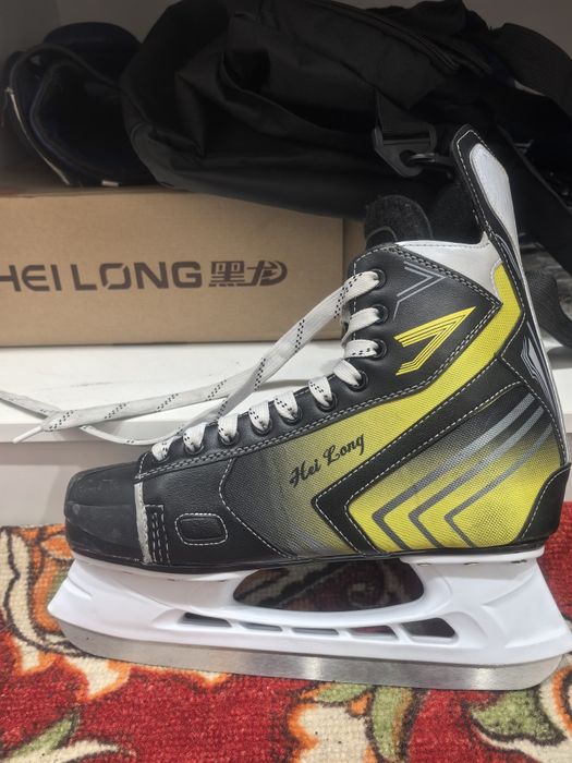Хоккейные коньки Hei Long