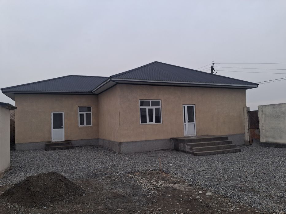 Уй сотилади по отделка килинган..