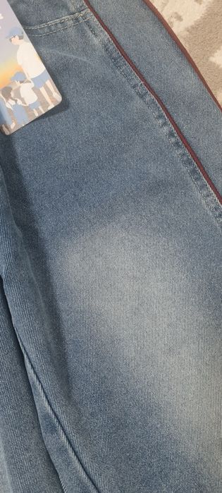 Джинсы доя девочек новая