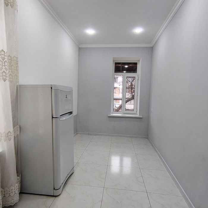 Чирчиқ марказида 3 хонали евротаъмирланган