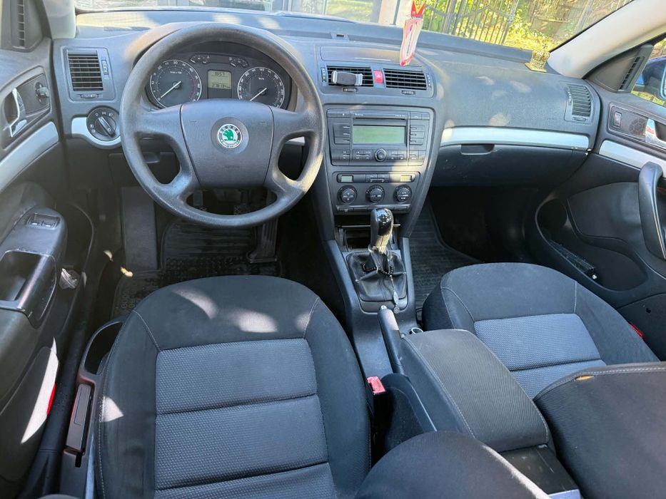 Vând Skoda Octavia