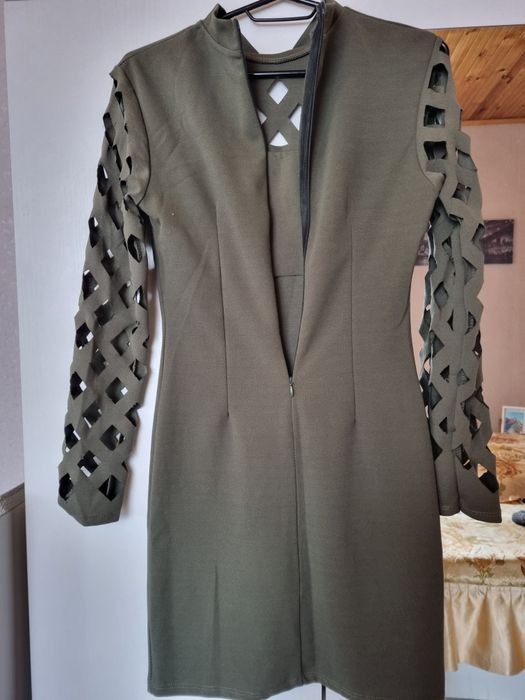 Две къси рокли 25 евро