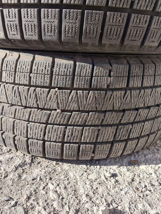 4 шины липучки 225 55 R16 Китай.