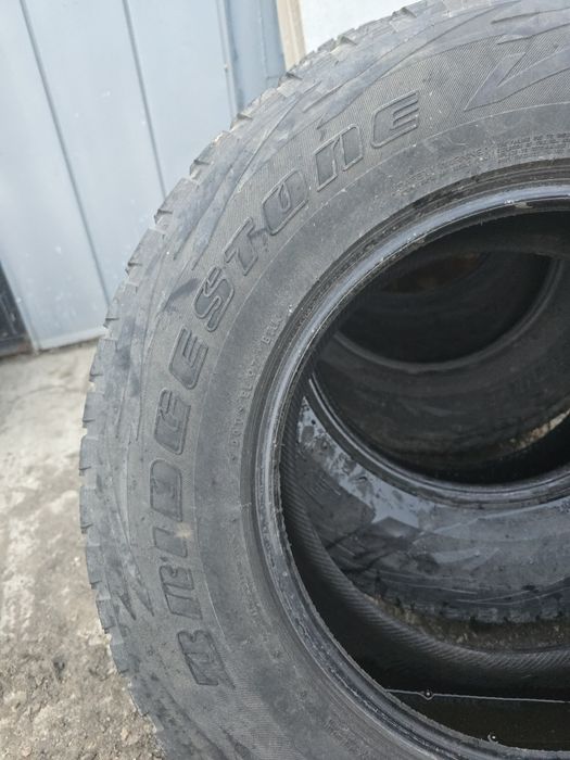 Bridgestone Blizzak 275/65 R17 4 баллона