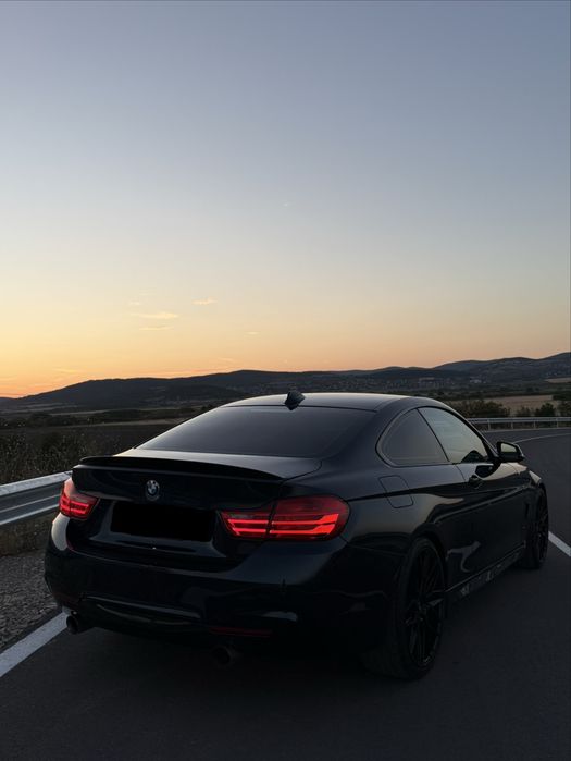 BMW F32 435i в много добор състояние
