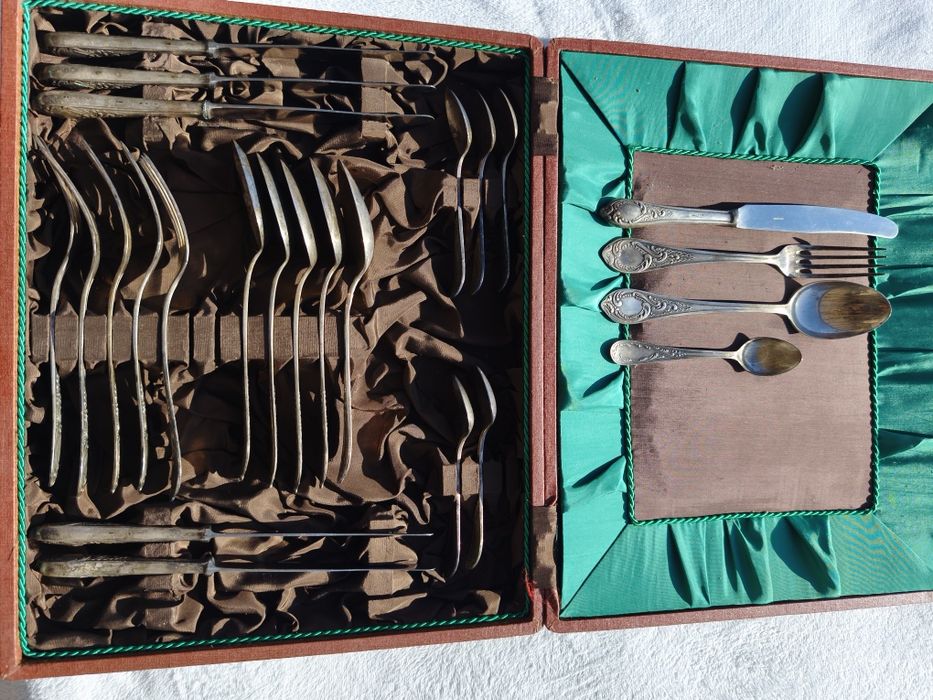 Set de 6 persoane tacâmuri rusesti cu cutie