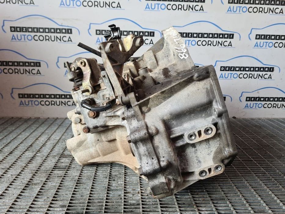 Cutie de viteze Nissan X - Trail T30 2.2 Dci 2001 - 2008 114CP Manuala 6 Trepte ...