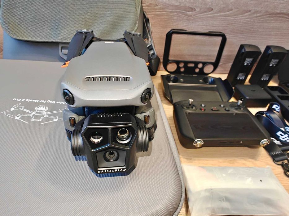 Дрон DJI Mavic 3 PRO Fly more combo + RC PRO + Hard Case + Аксесоари