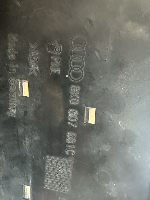 Audi  Ауди A4 B8 Предна броня капачка и ринг